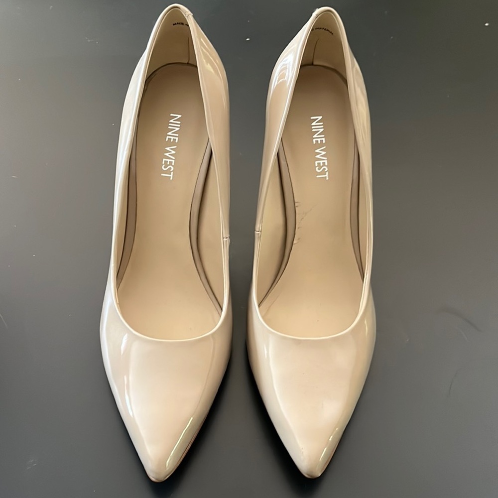Nine west taupe heel